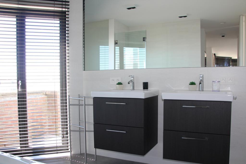 Duplex Penthouse Plaza Daire De Panne Oda fotoğraf